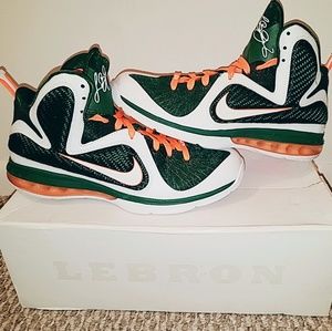 *SOLD* Nike LeBron 9 "Miami Hurricanes"